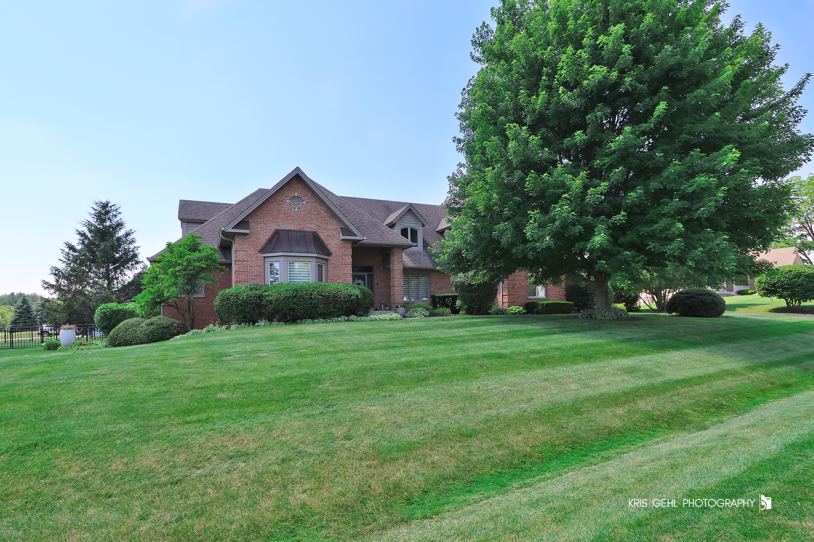 2217 Red Oak Lane Property Photo