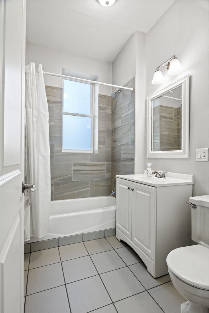 2101 W Evergreen Avenue Property Photo 9