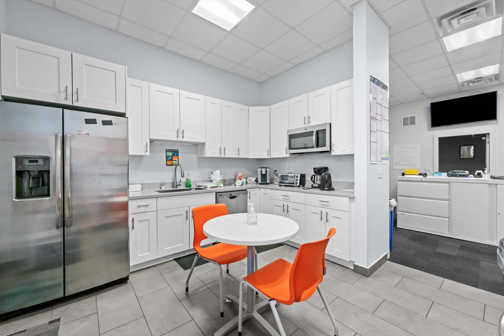 2754 W Fullerton Avenue Property Photo 5