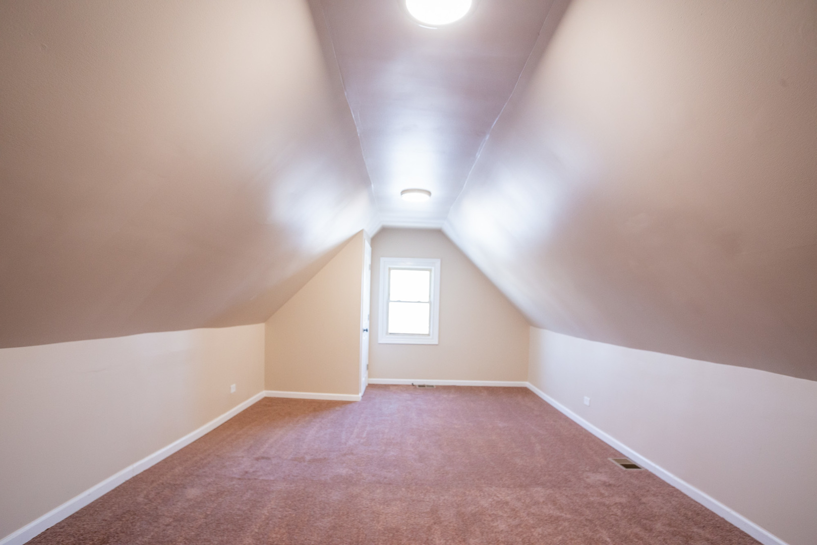 8800 S Princeton Avenue Property Photo 12