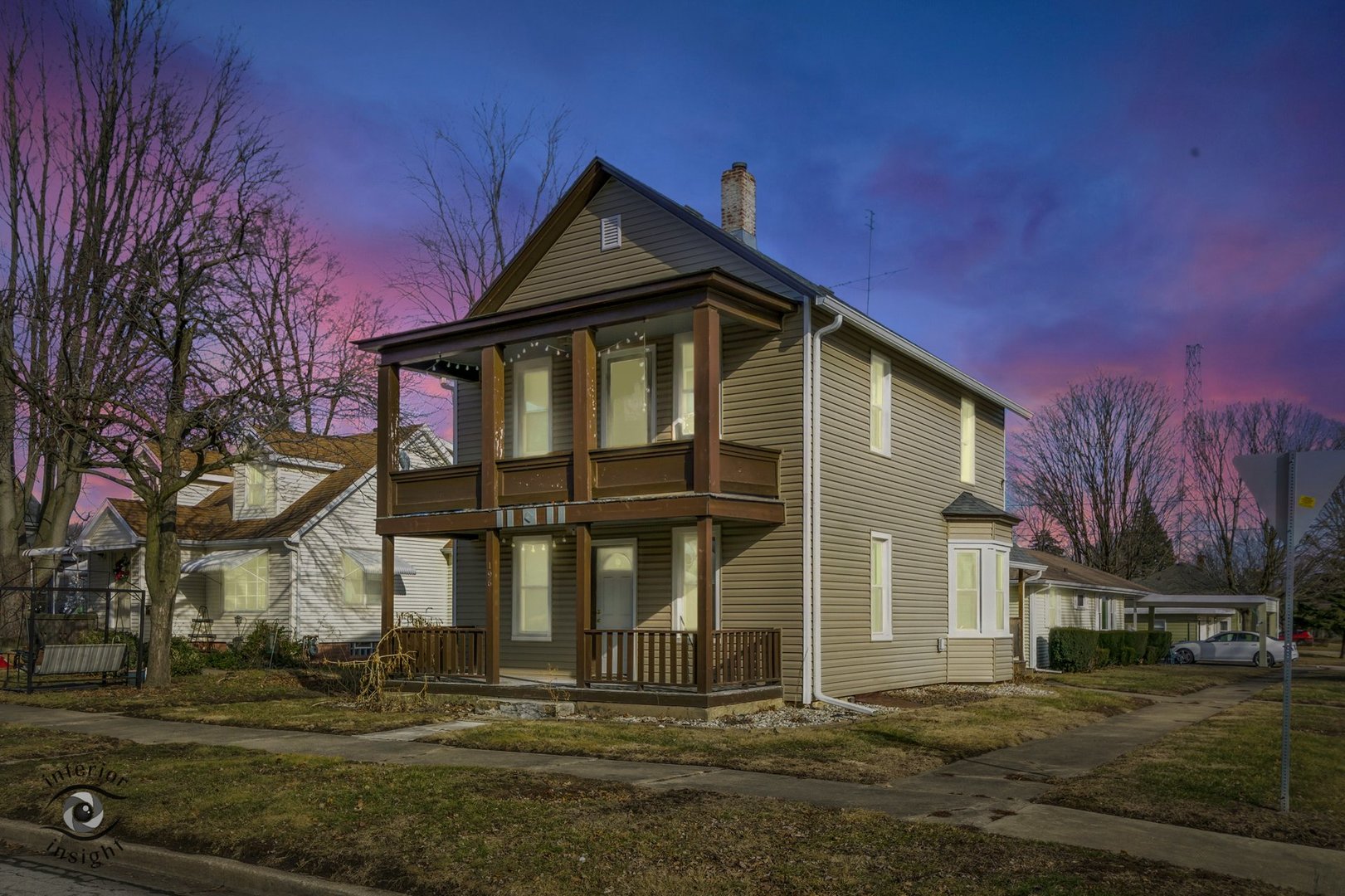 196 S Grand Avenue Property Photo