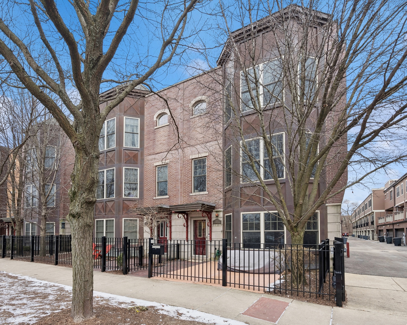 Cornelia Court Real Estate Listings Main Image