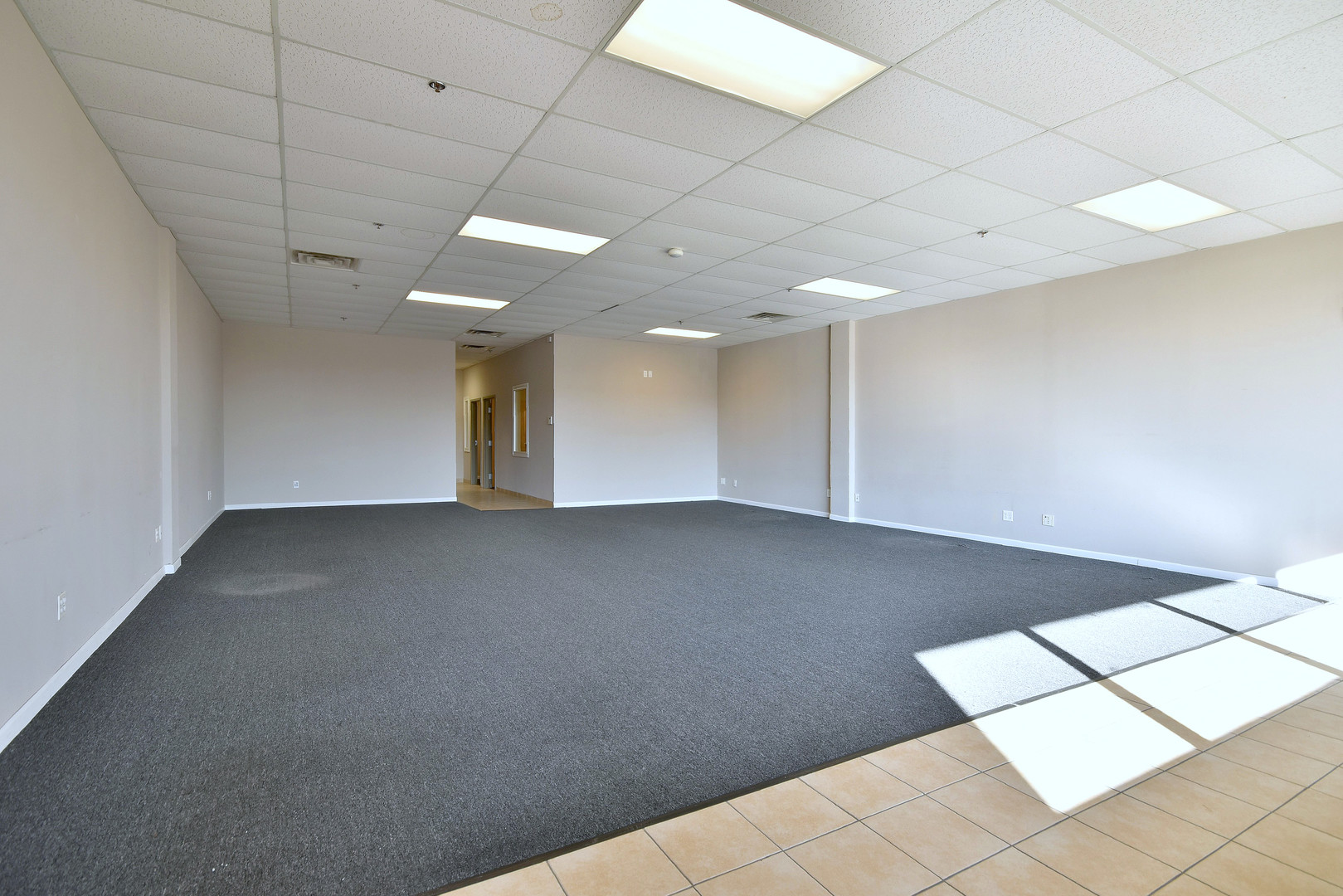 1116 W Devon Avenue Property Photo 2