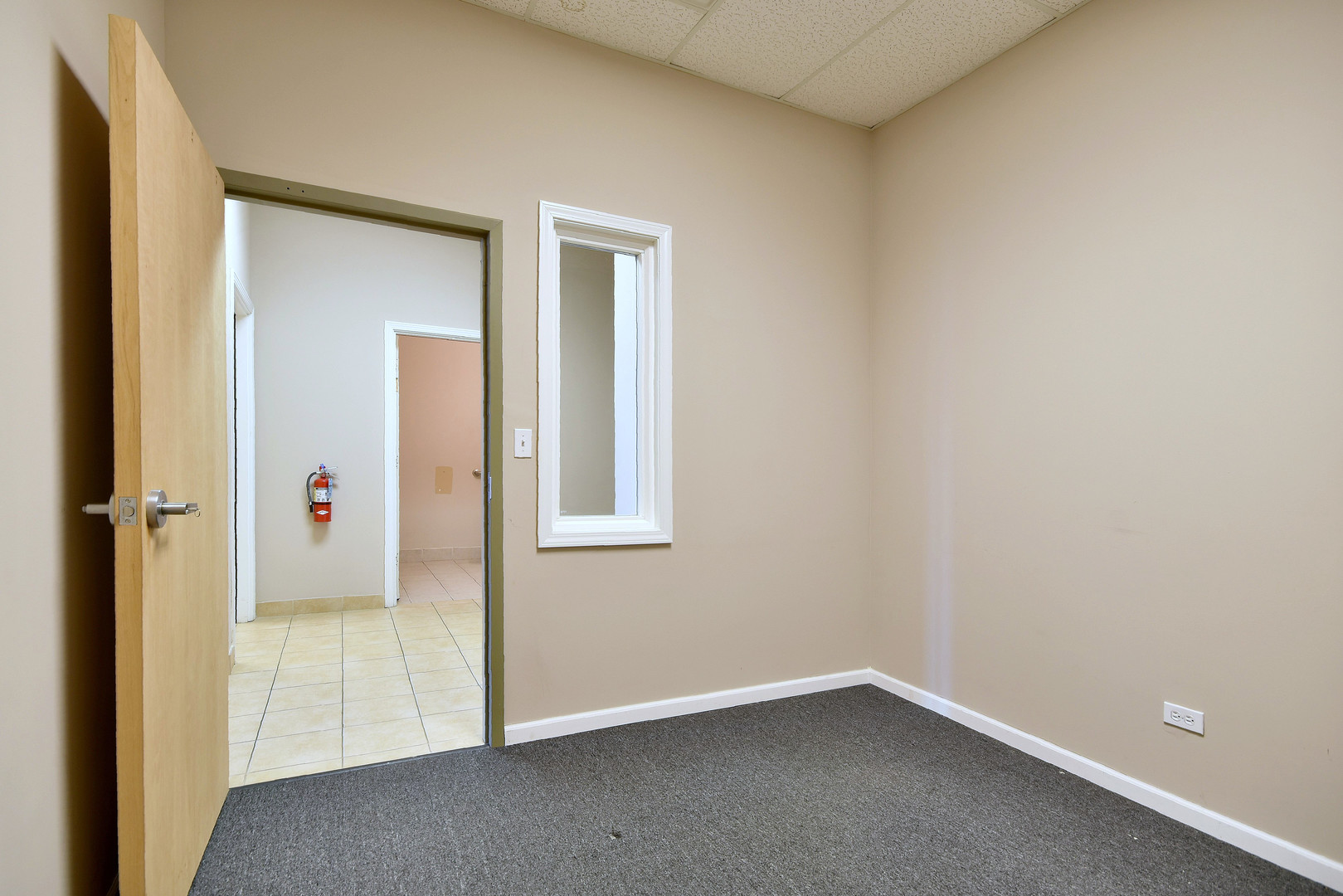 1116 W Devon Avenue Property Photo 7