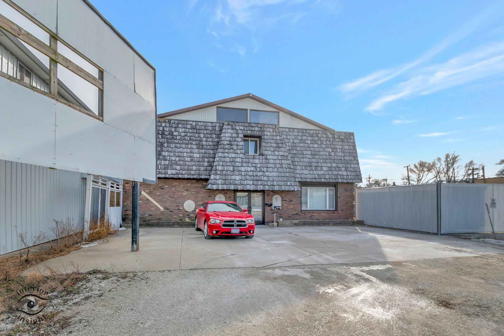 110 W Broadway Street Property Photo 3