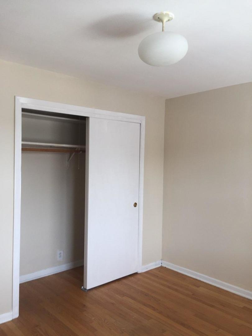 6037 W Belmont Avenue Property Photo 21