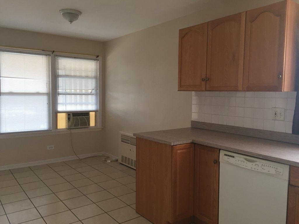 6037 W Belmont Avenue Property Photo 26