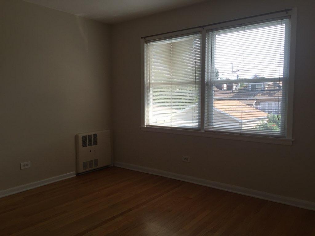6037 W Belmont Avenue Property Photo 27