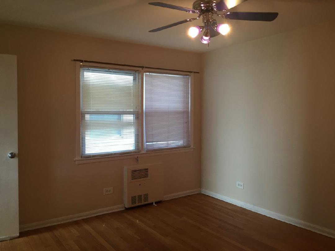 6037 W Belmont Avenue Property Photo 28