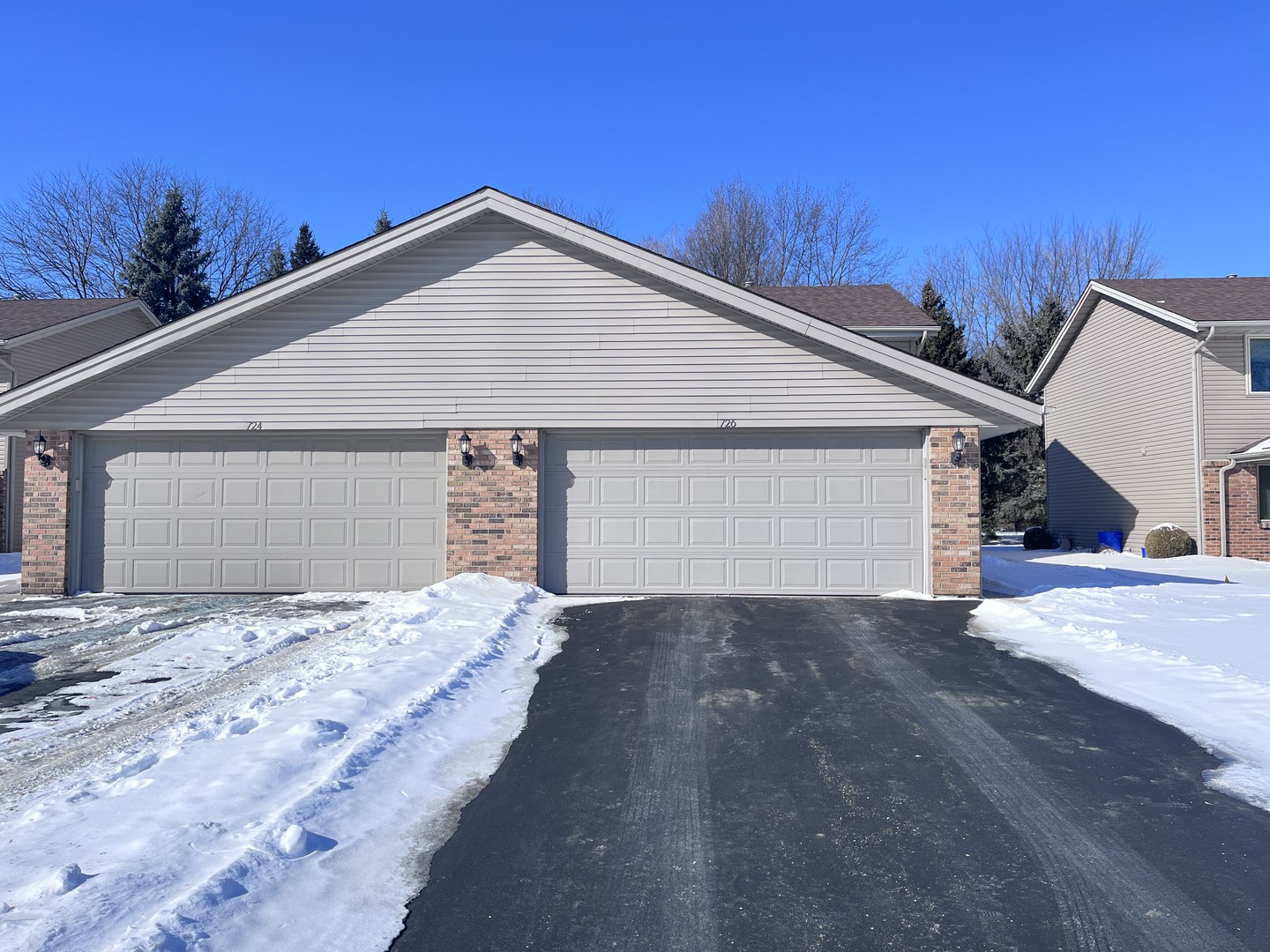 726 Tulip Lane Property Photo