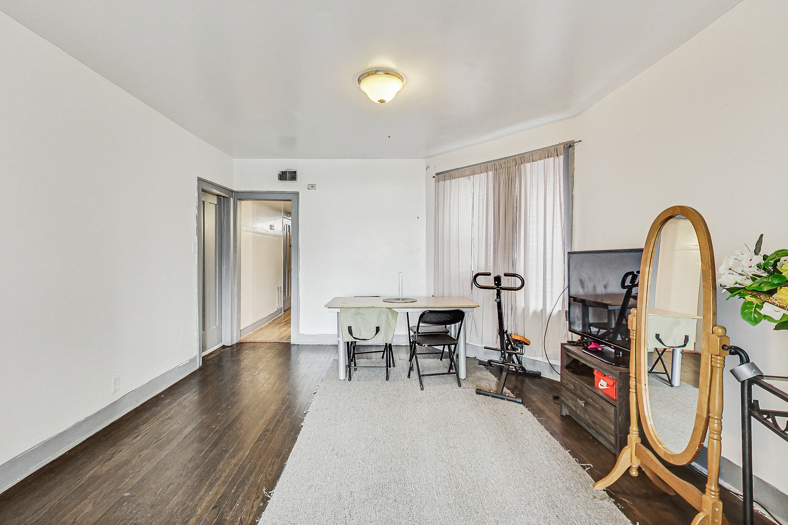 5748 W North Avenue Property Photo 17