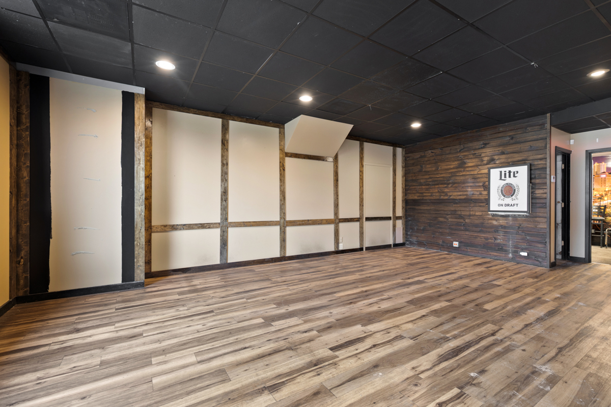 700 Northwest Highway Property Photo 15