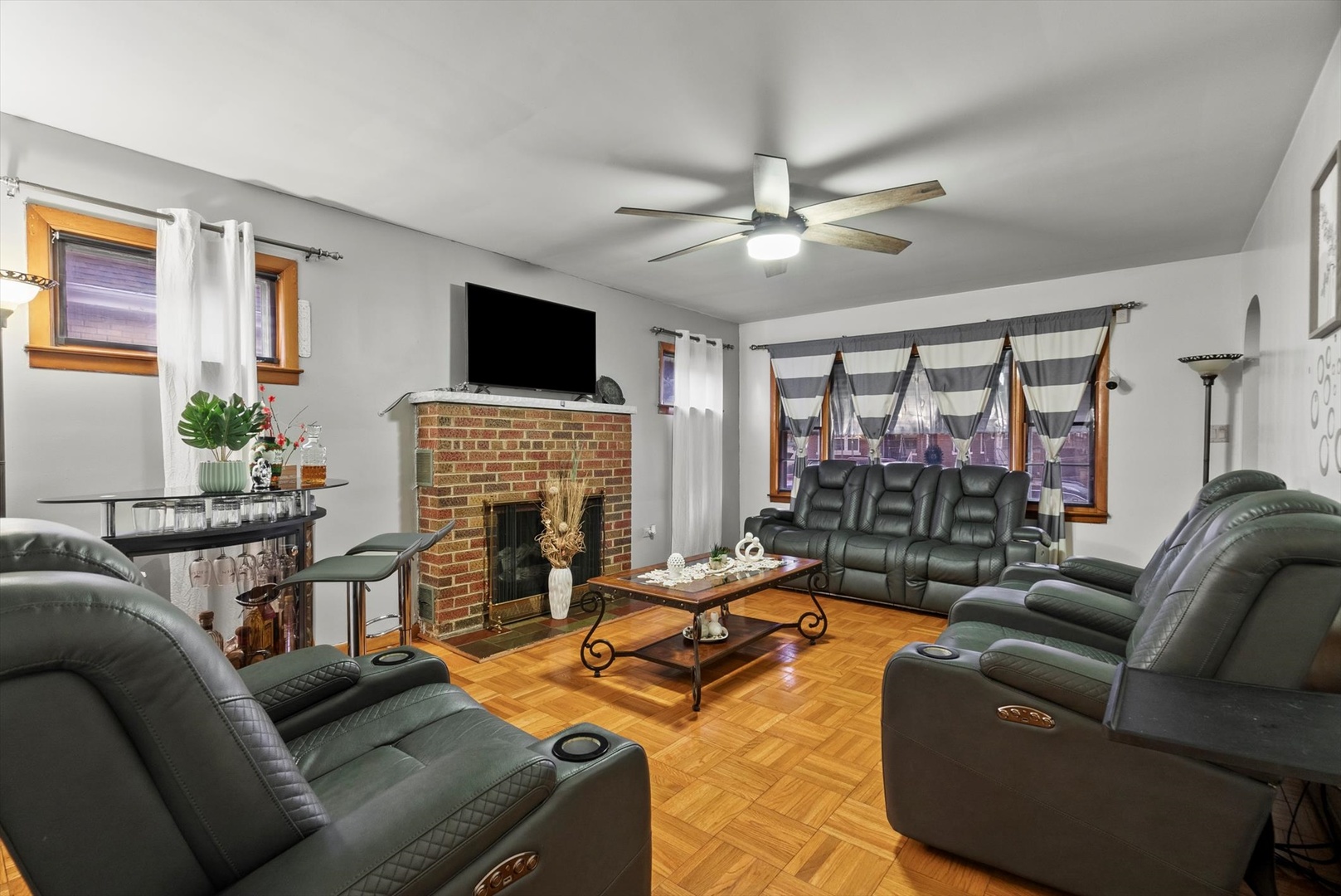 14427 S Palmer Avenue Property Photo 4