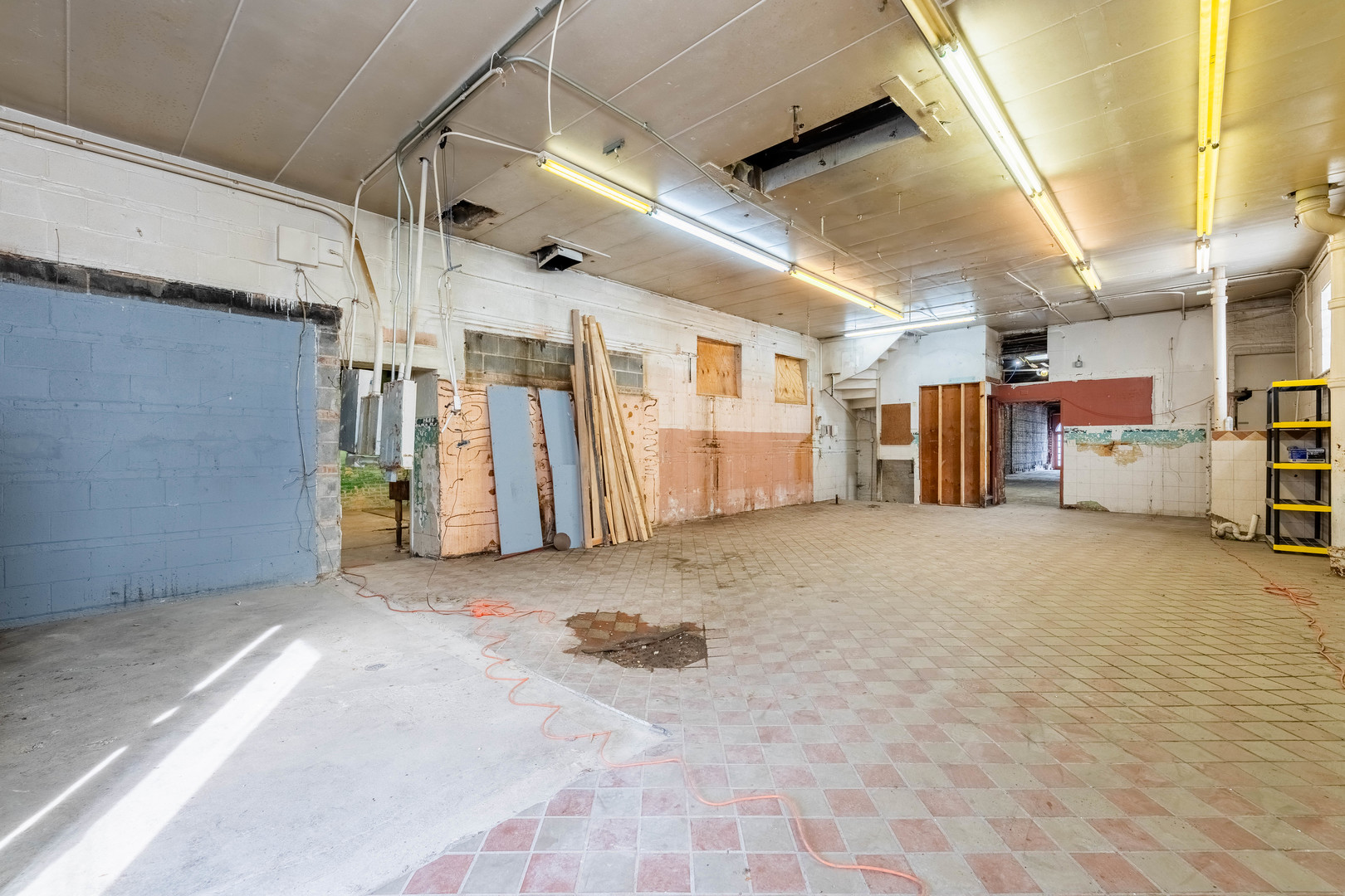 6007-09 Cermak Road Property Photo 13