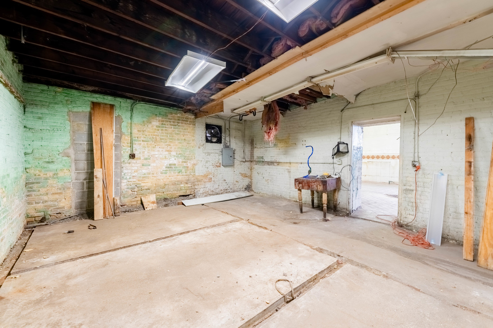 6007-09 Cermak Road Property Photo 14