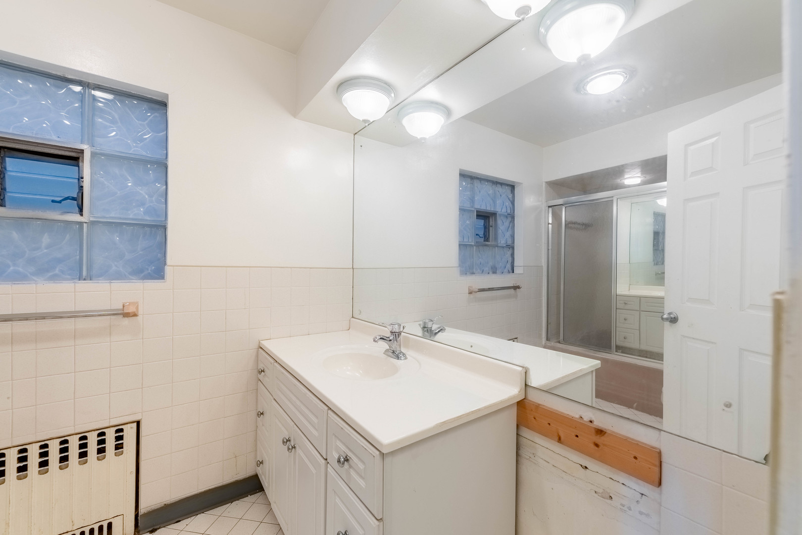 6007-09 Cermak Road Property Photo 18
