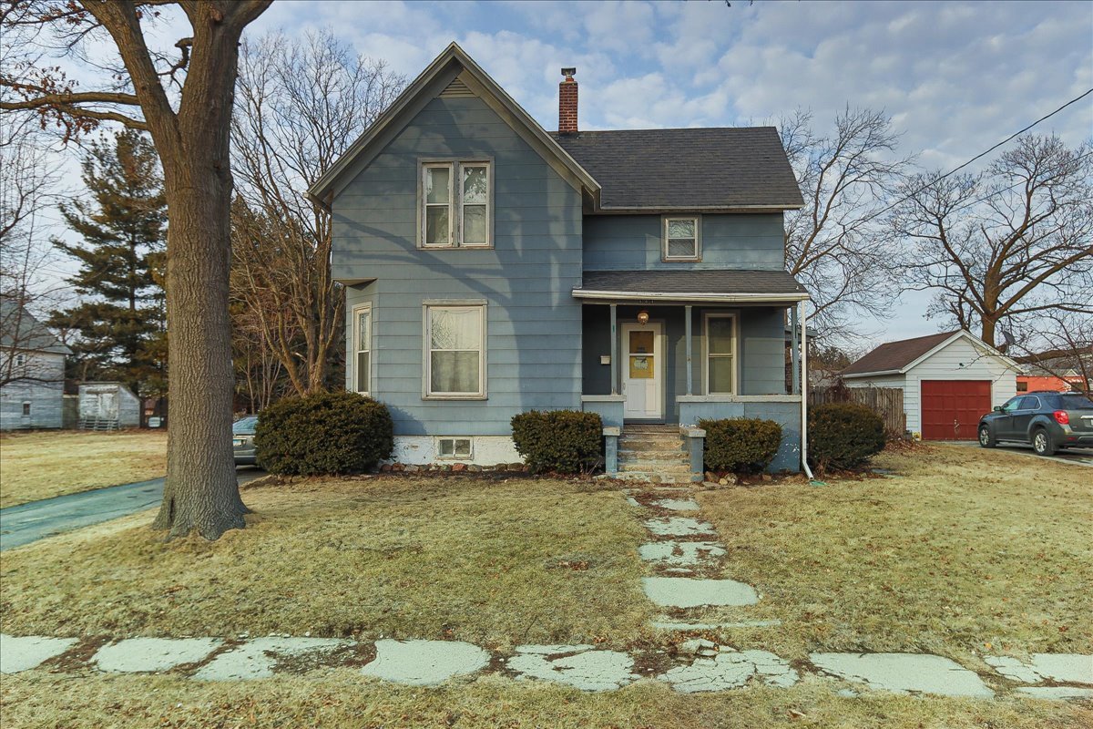 804 E 2nd Street Property Photo