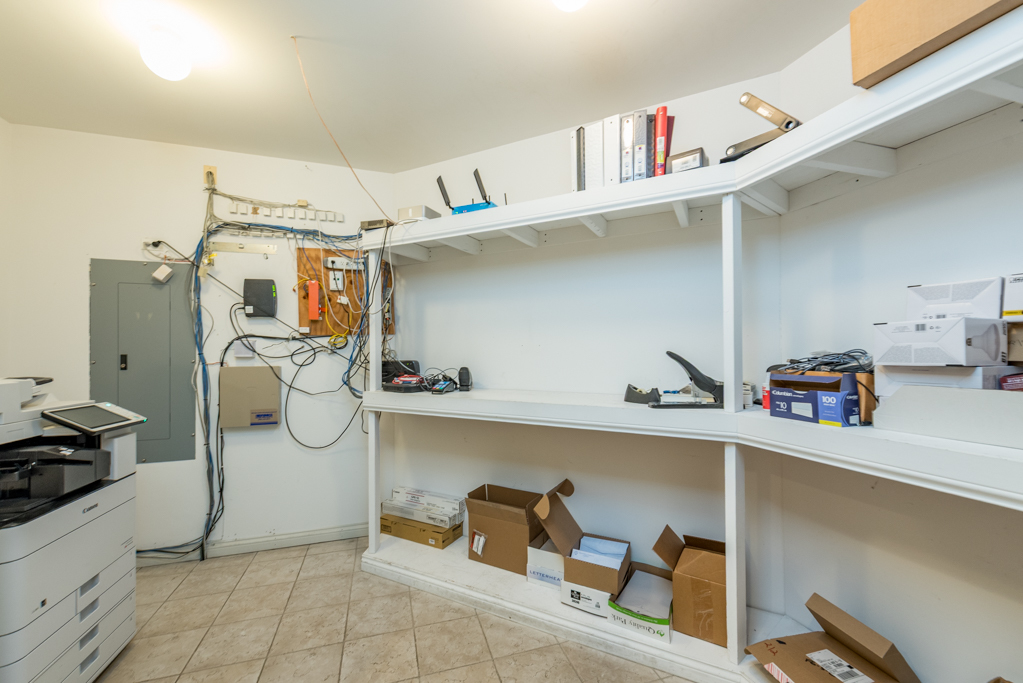 708 Florsheim Drive 10 Property Photo 14