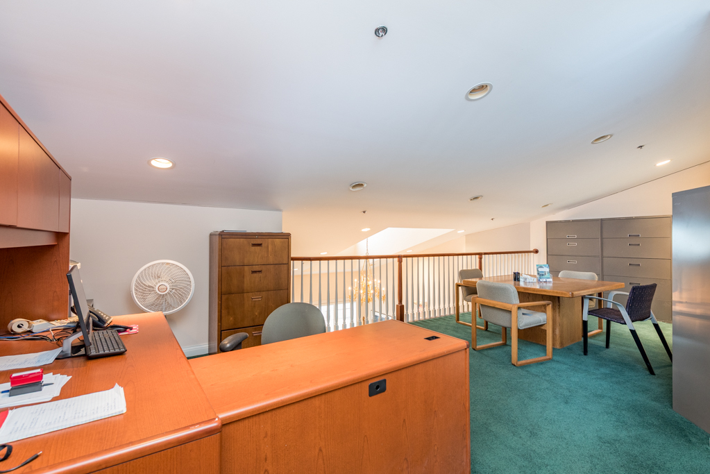 708 Florsheim Drive 10 Property Photo 15