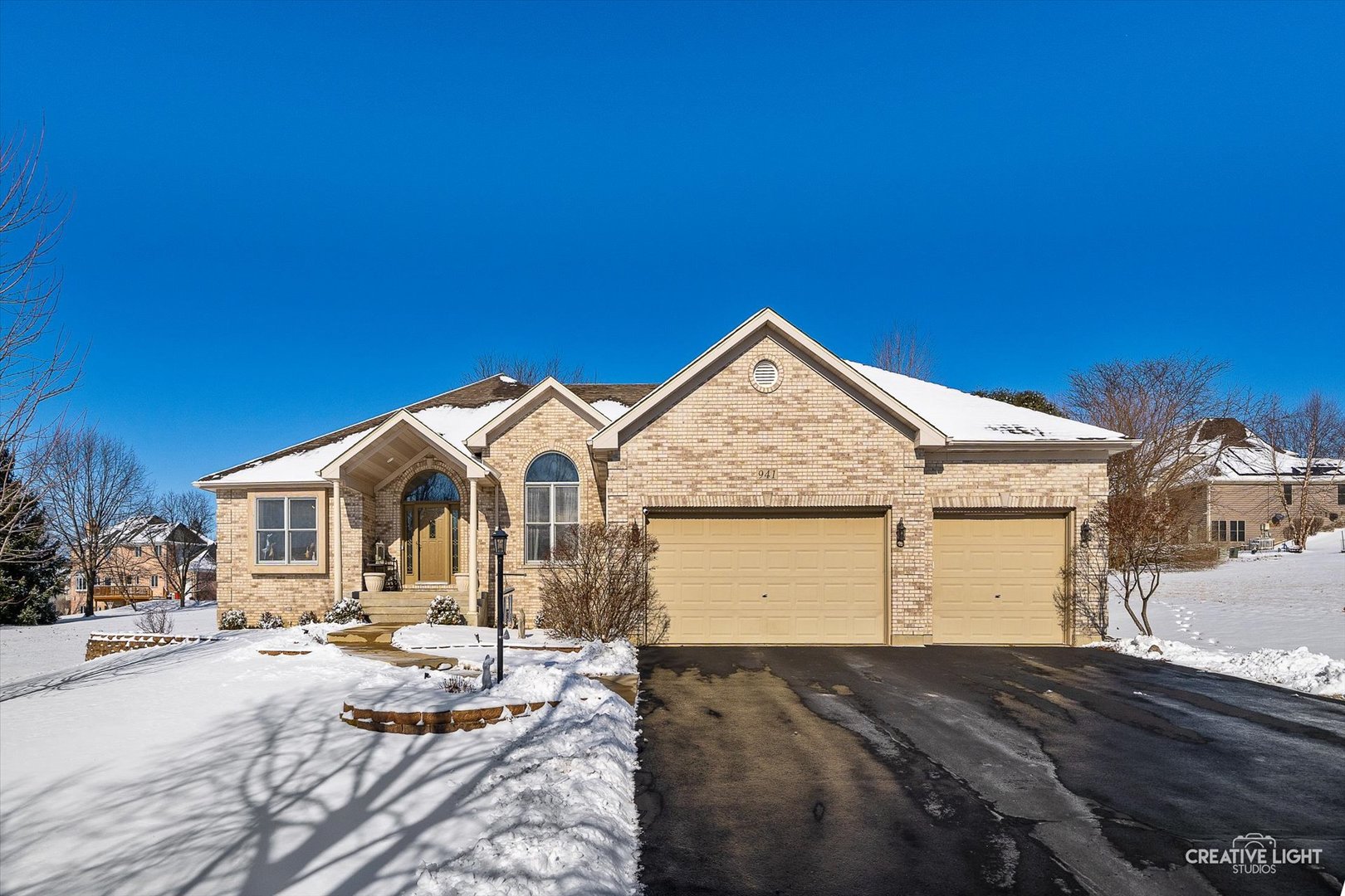 941 Lakeridge Court Property Photo