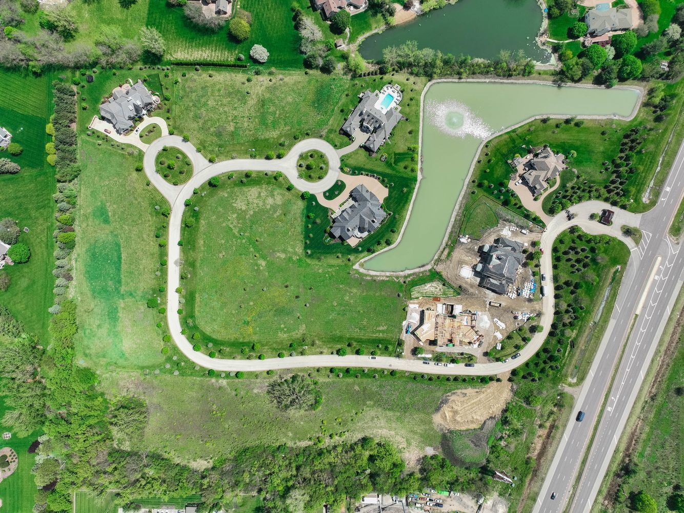 12 Enclave Court Property Photo 3