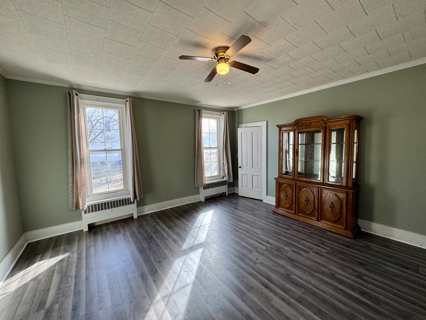 205 Elm Place Property Photo 6