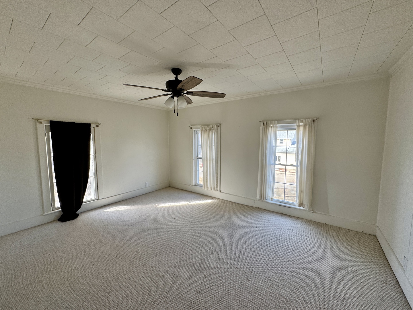 205 Elm Place Property Photo 14