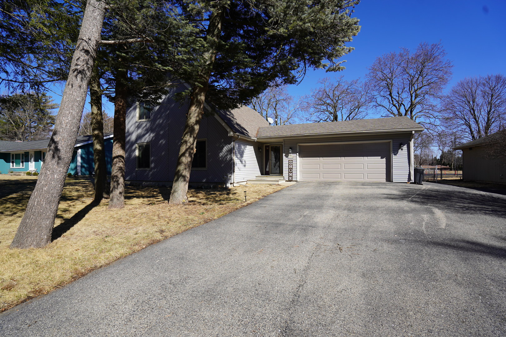 1924 Arnold Avenue Property Photo 1