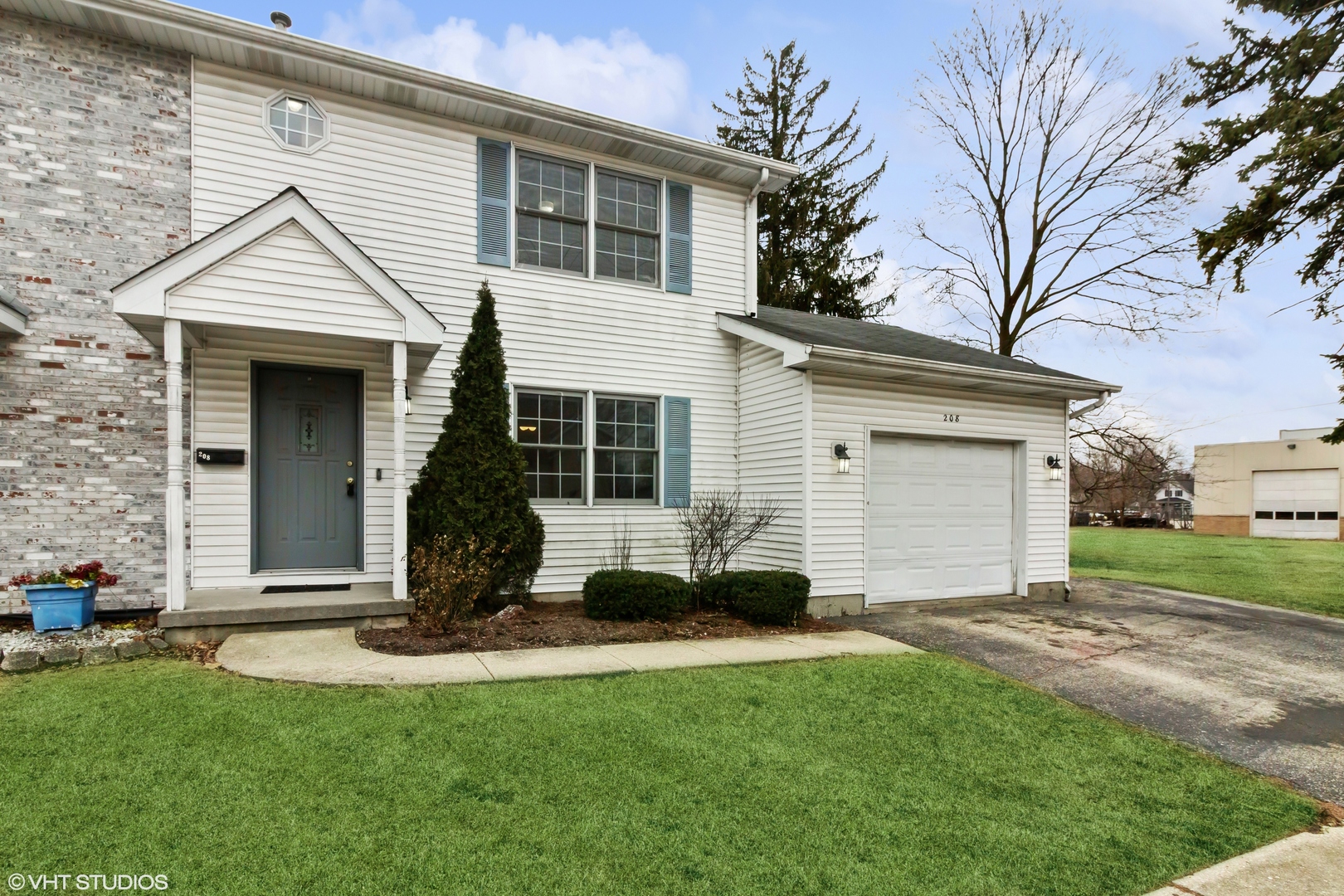 208 Gurler St Property Photo