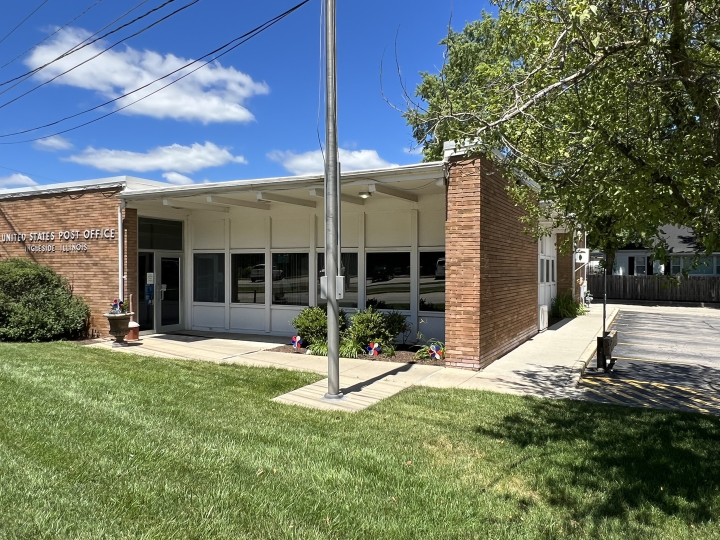 604 Rollins Road Property Photo