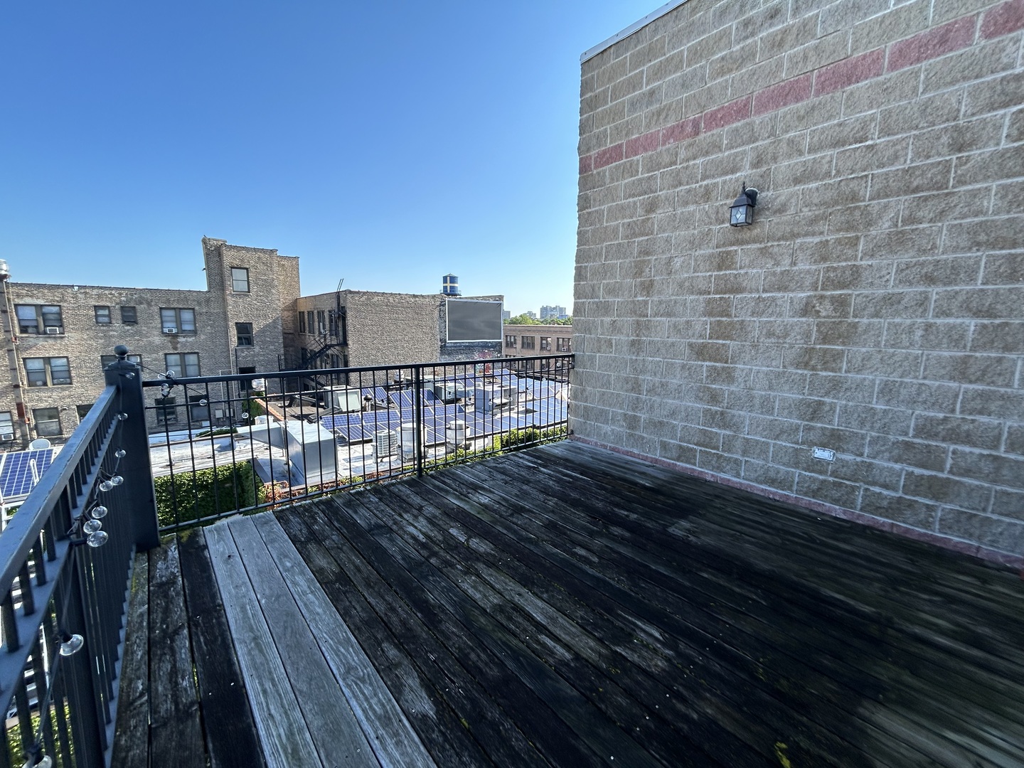 5140 N Clark Street Property Photo 14