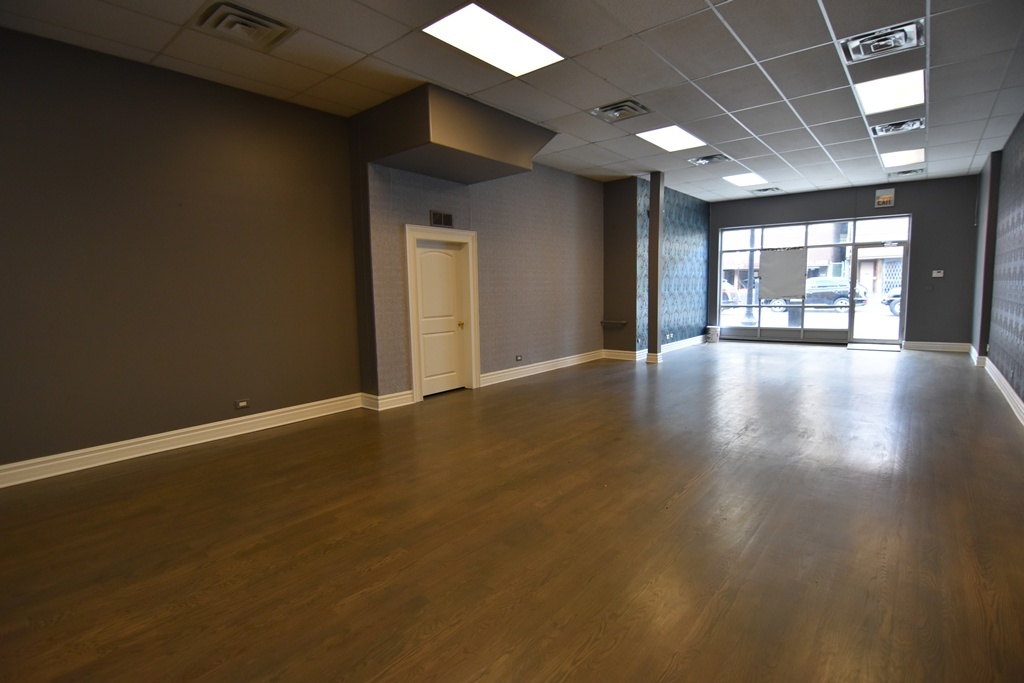 5140 N Clark Street Property Photo 16