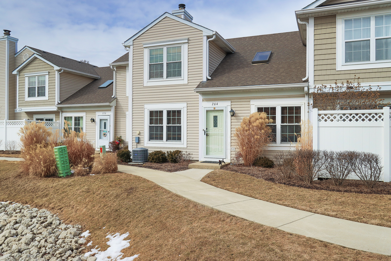 264 Le Parc Cir Property Photo