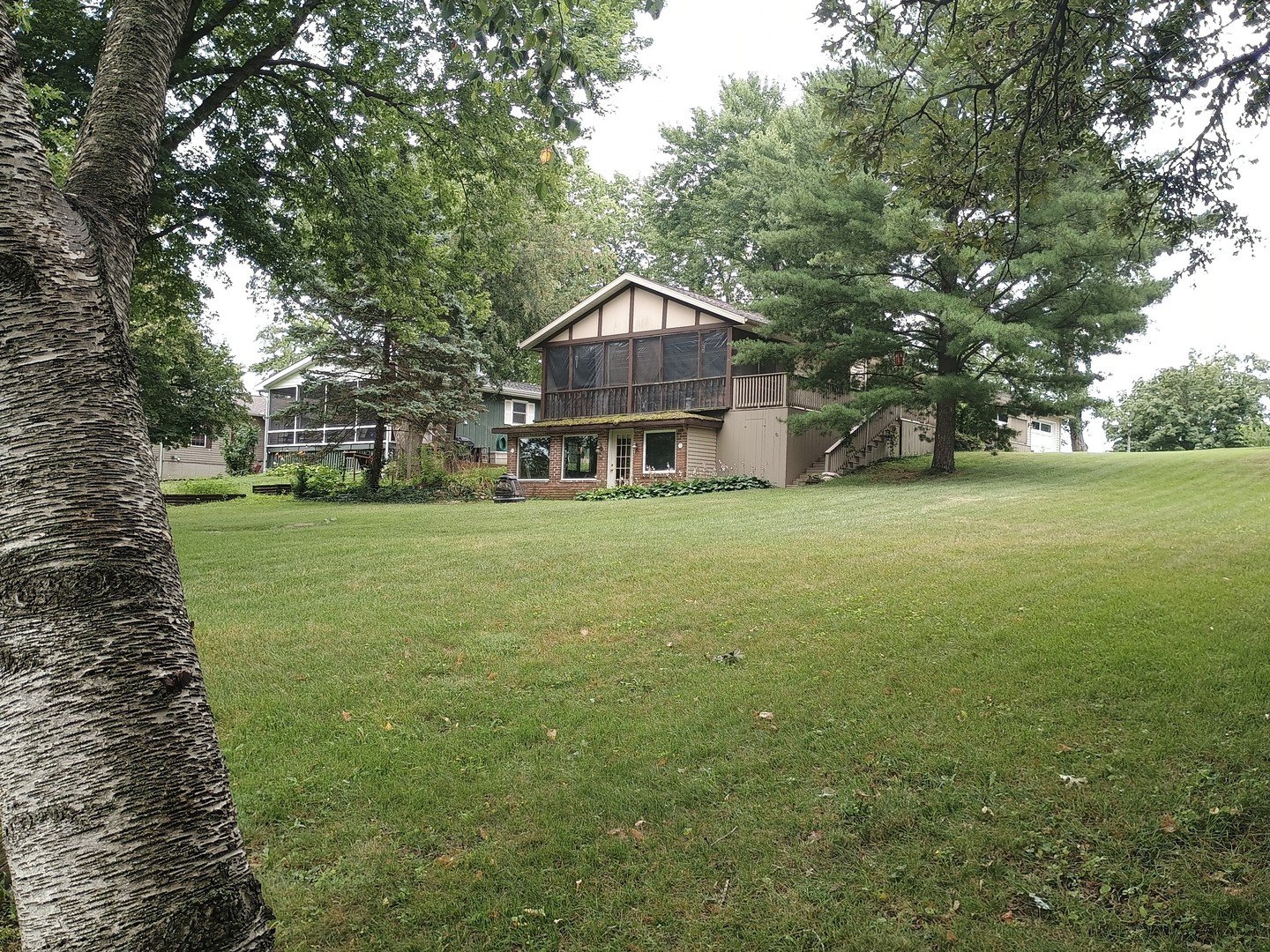 1407 Country Club Lane Property Photo 1
