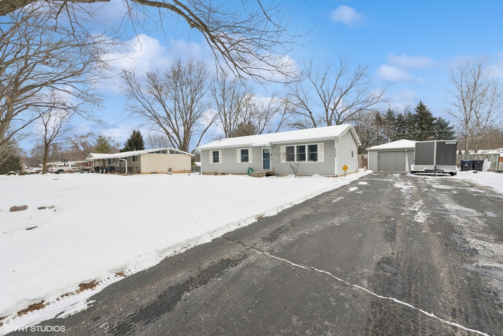 3706 Hamlin Drive Property Photo