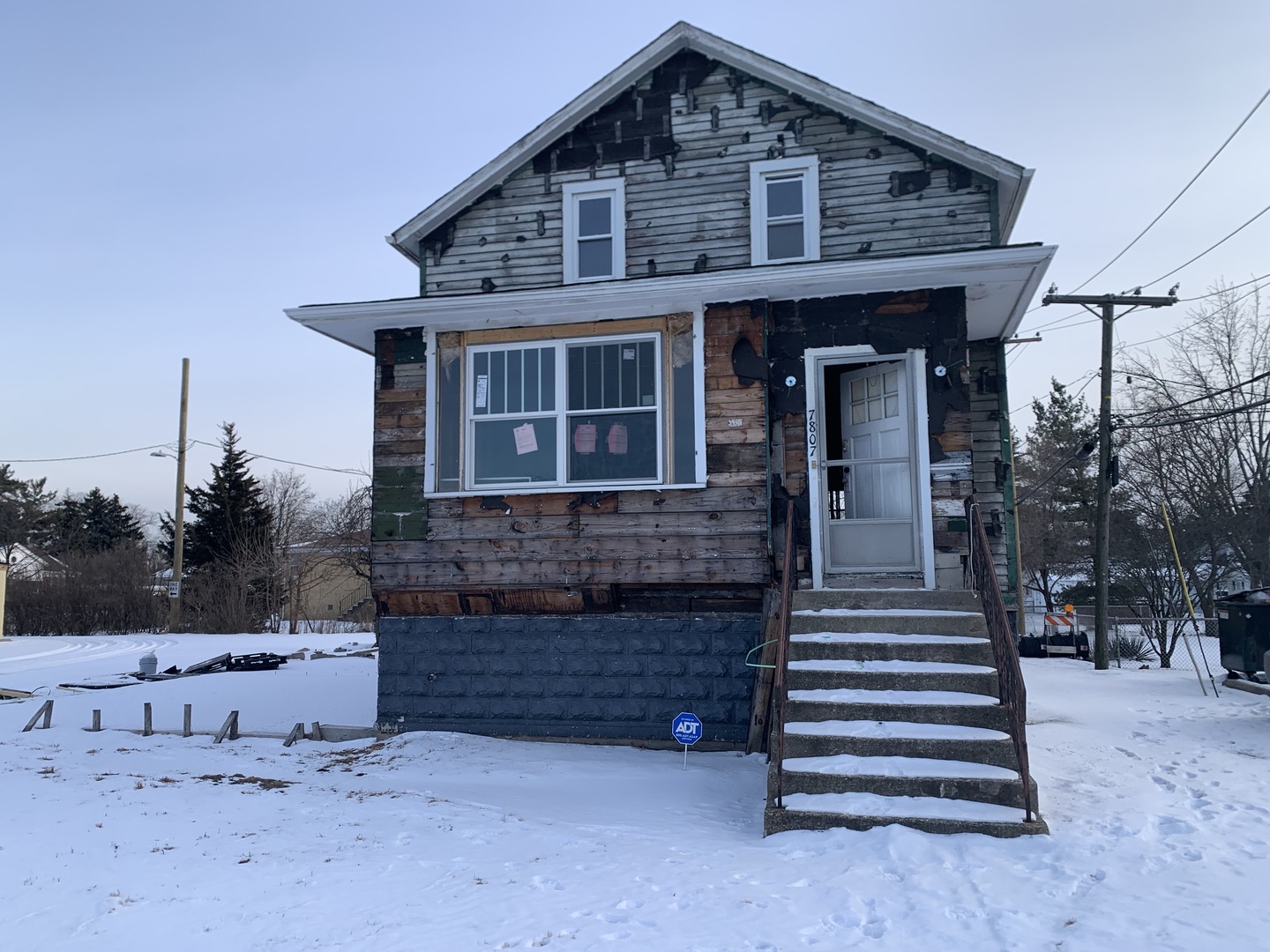 7807 43rd Street Property Photo 1