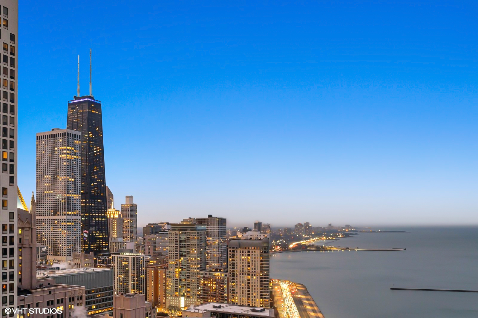 600 N Lake Shore Drive 3705 Property Photo 5