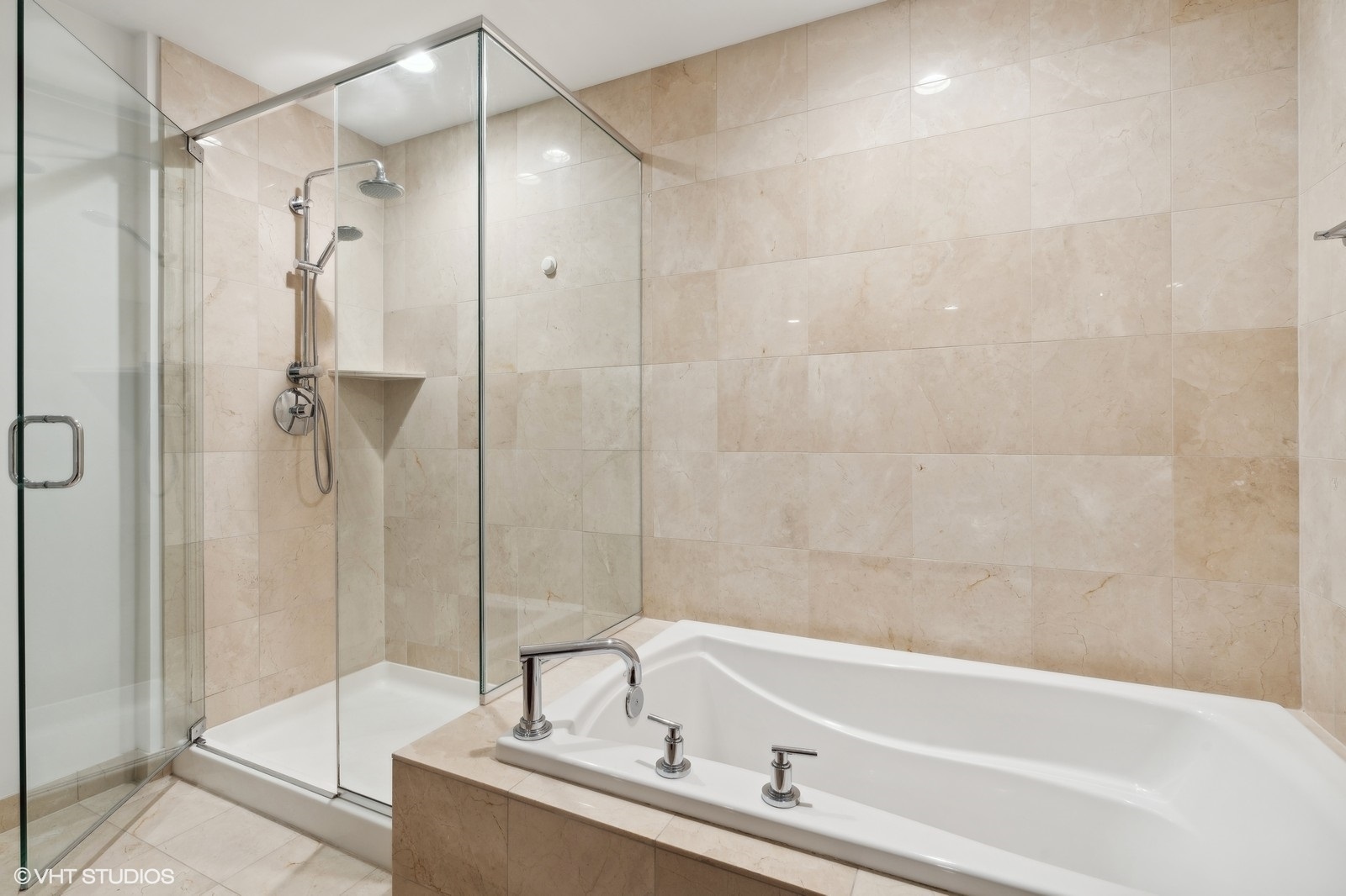 600 N Lake Shore Drive 3705 Property Photo 27
