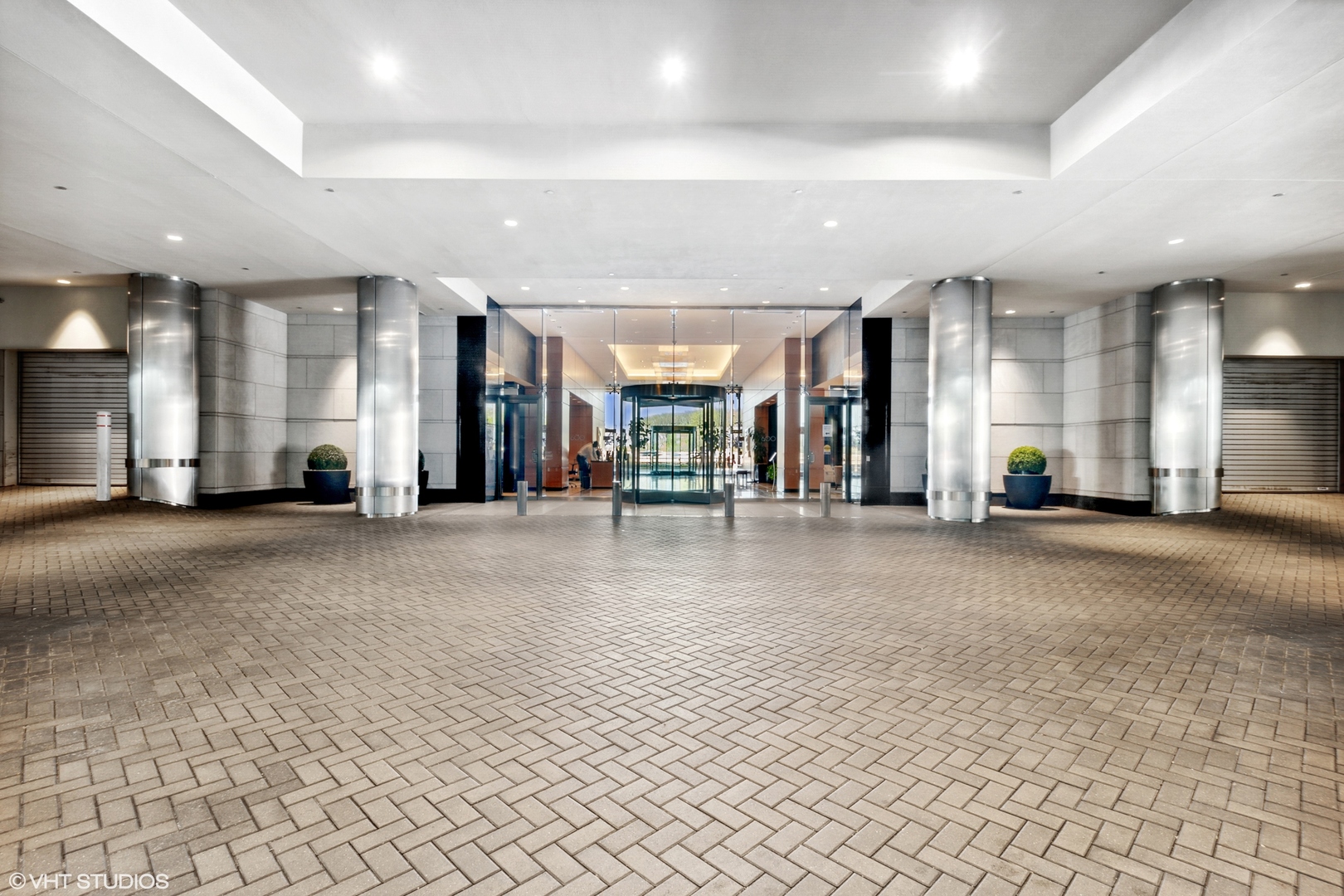 600 N Lake Shore Drive 3705 Property Photo 35