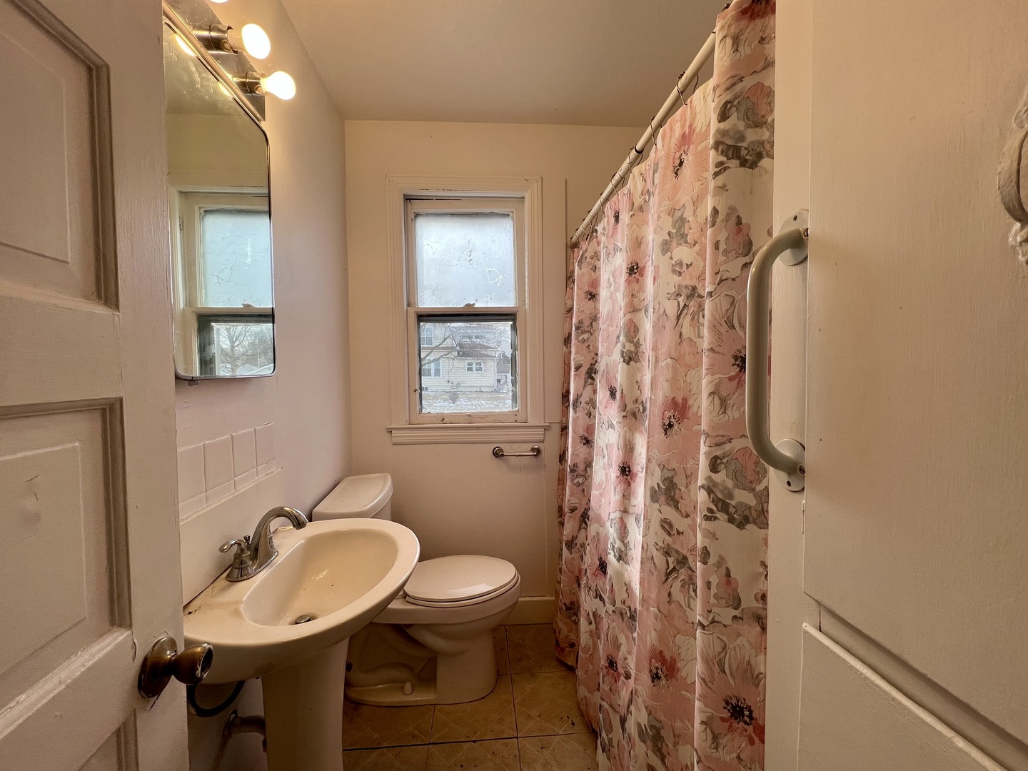 502 E Attica Street Property Photo 28