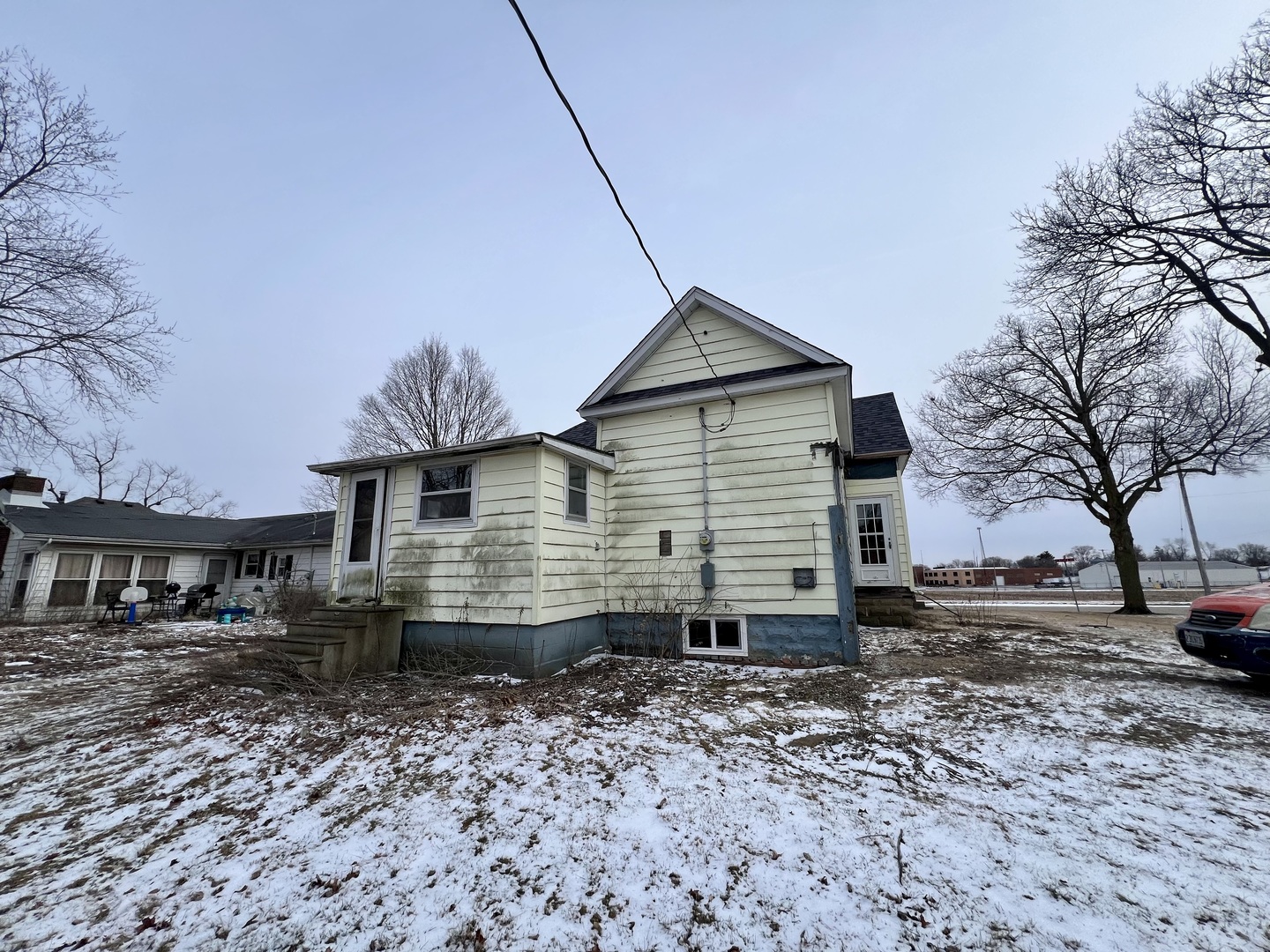 502 E Attica Street Property Photo 30