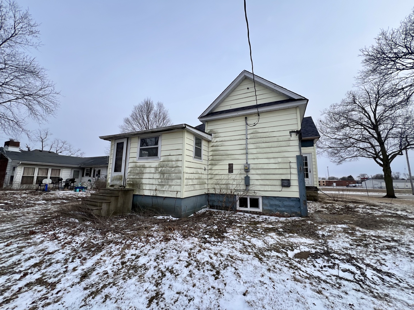 502 E Attica Street Property Photo 31