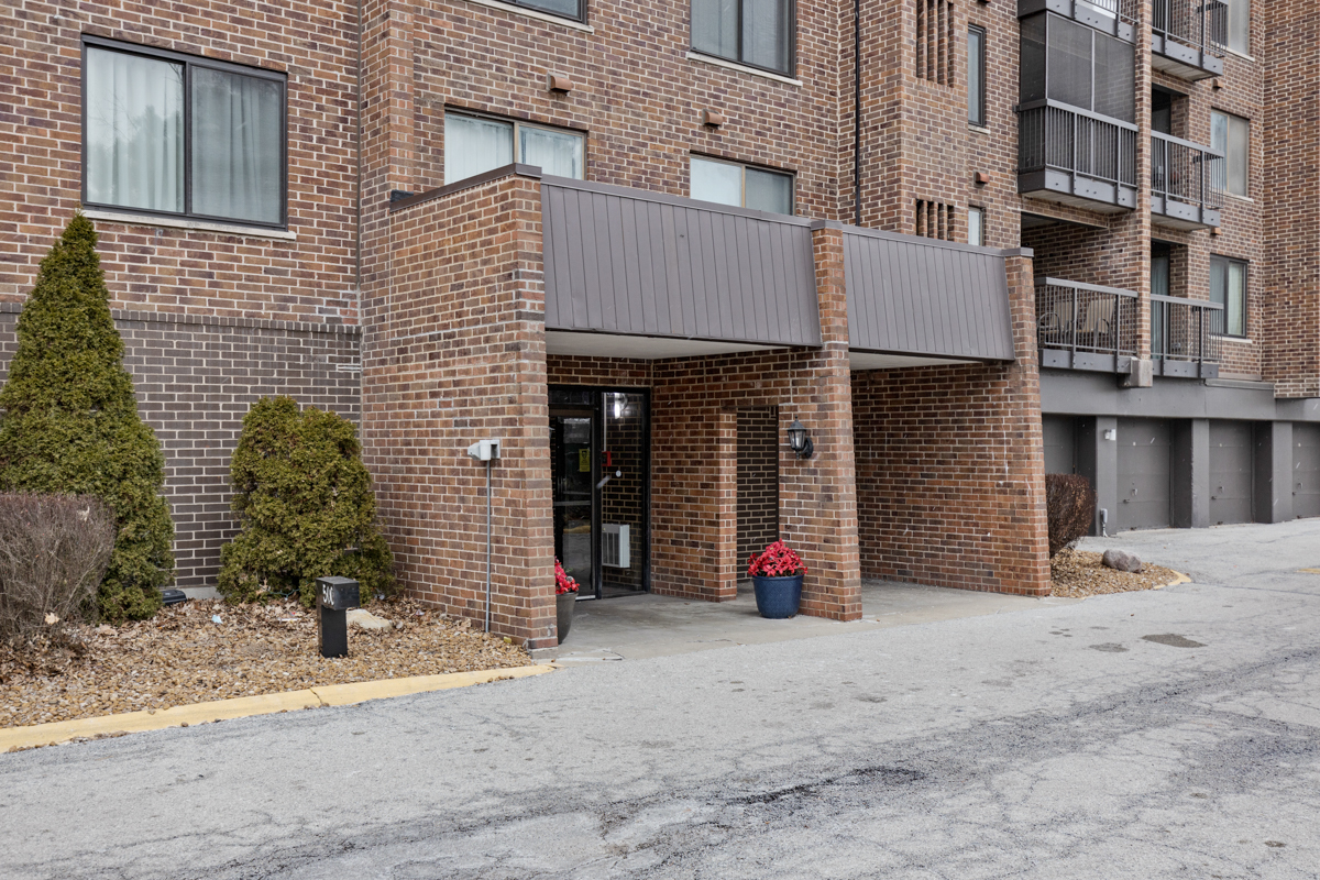 500 Park Avenue 236 Property Photo 2