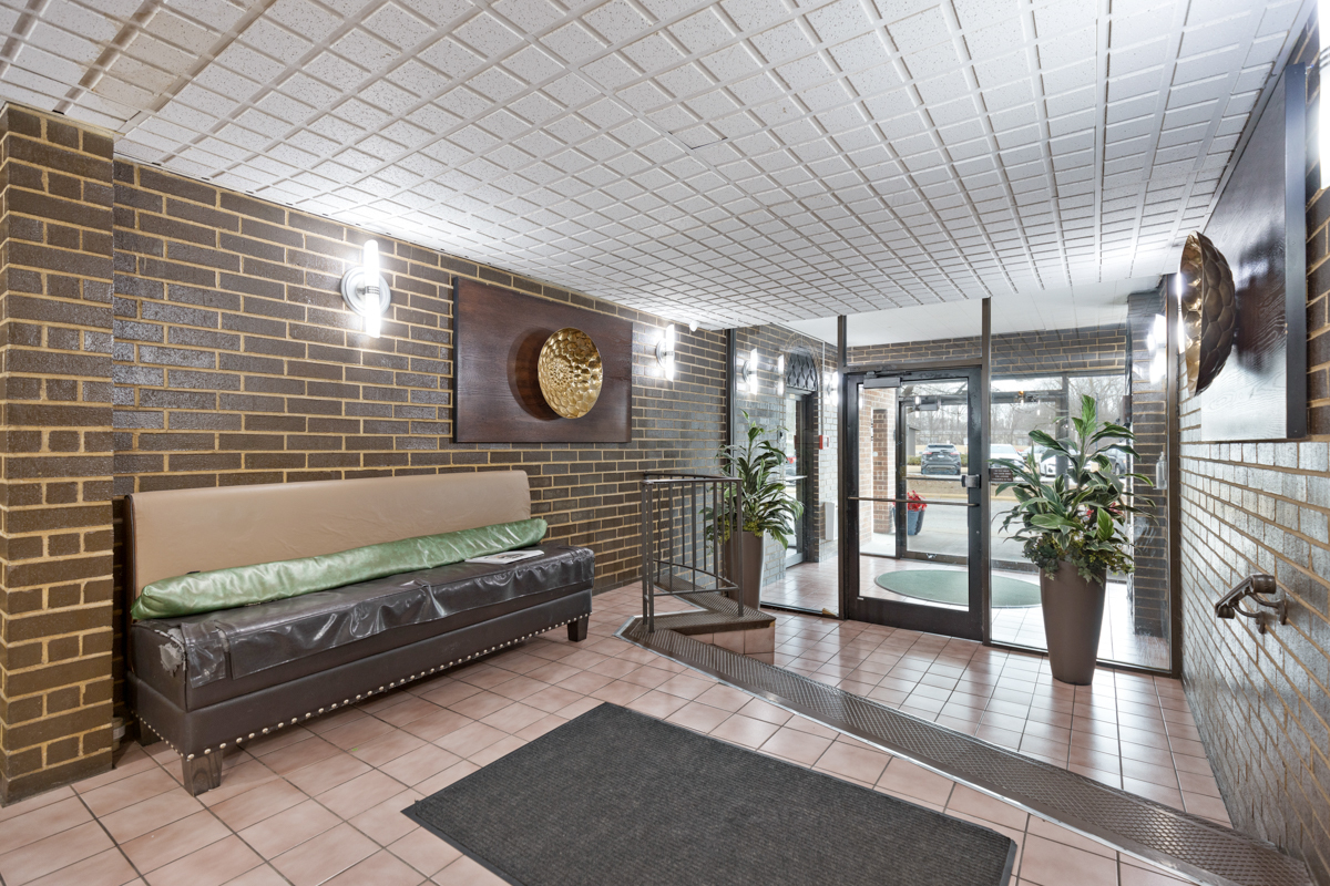 500 Park Avenue 236 Property Photo 3