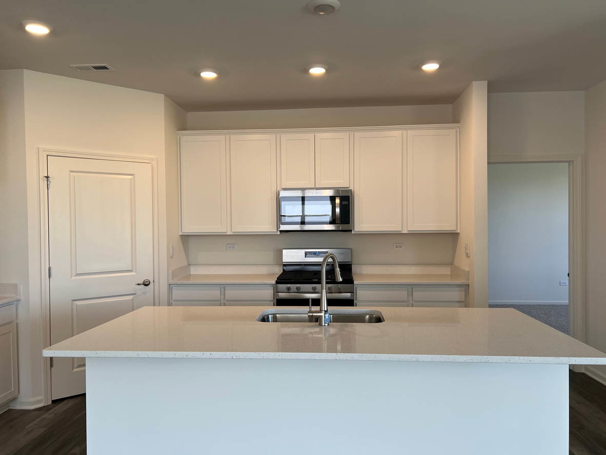 1021 Eineke Boulevard Property Photo 7