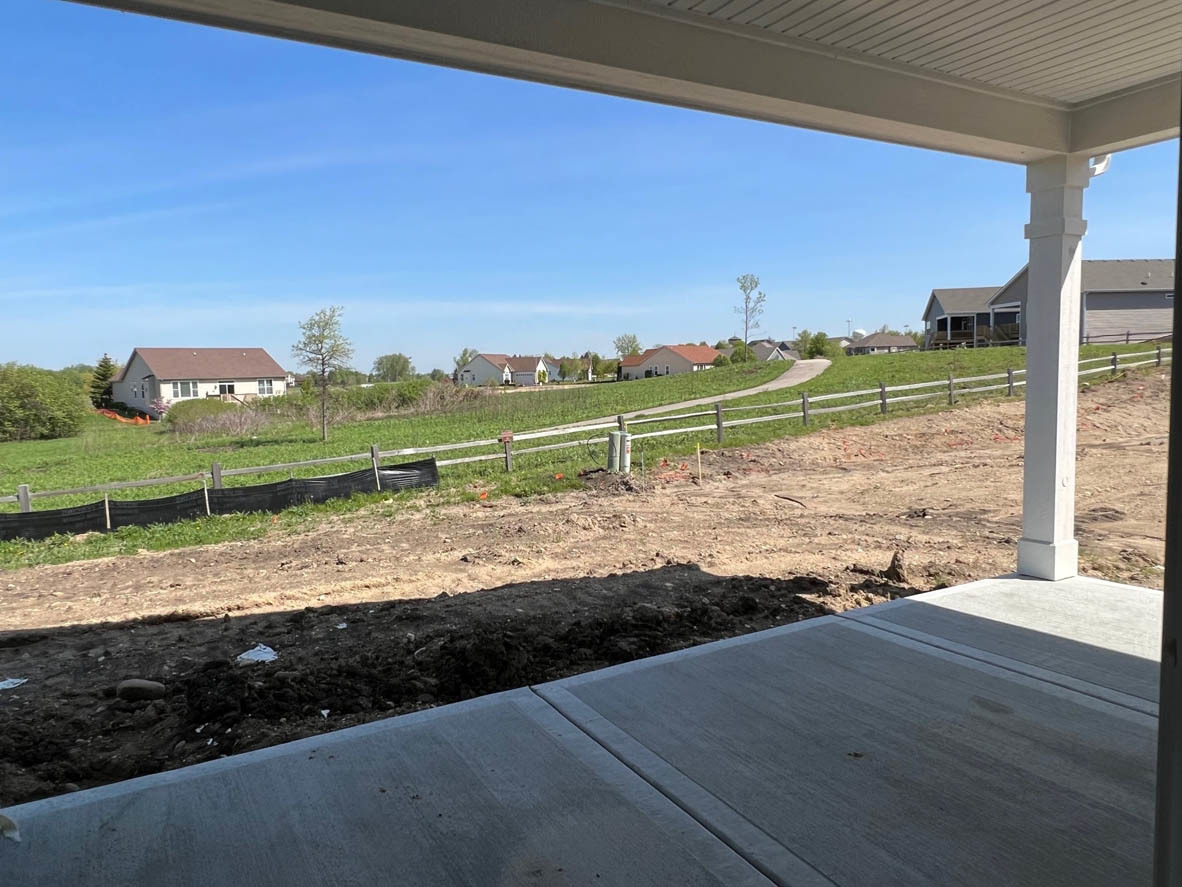 1021 Eineke Boulevard Property Photo 11