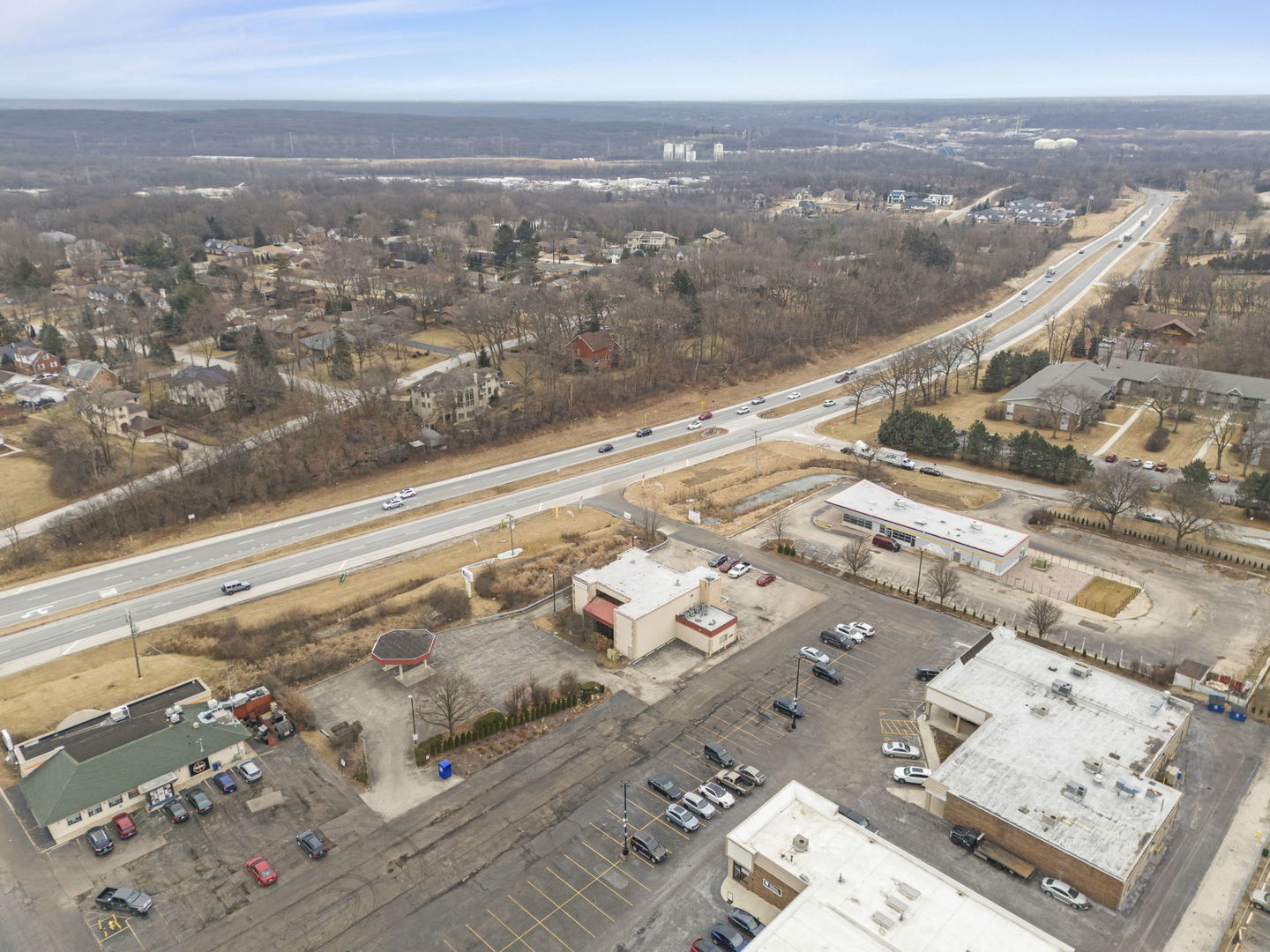 10s660 Kingery Highway Property Photo 37