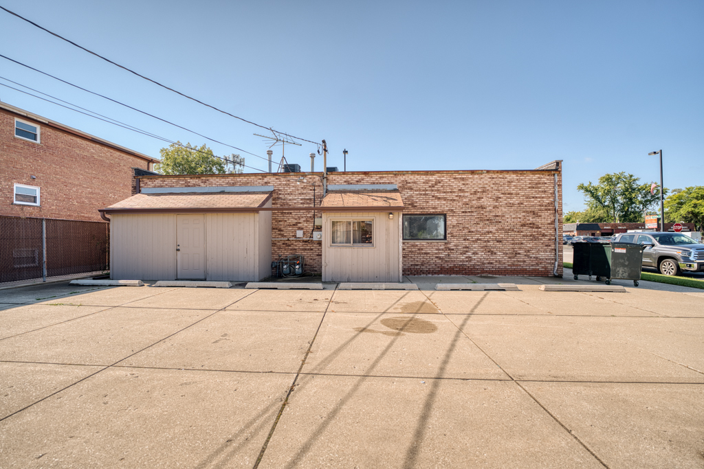 6216 W 79th Street Property Photo 23