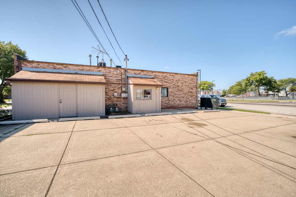 6216 W 79th Street Property Photo 26