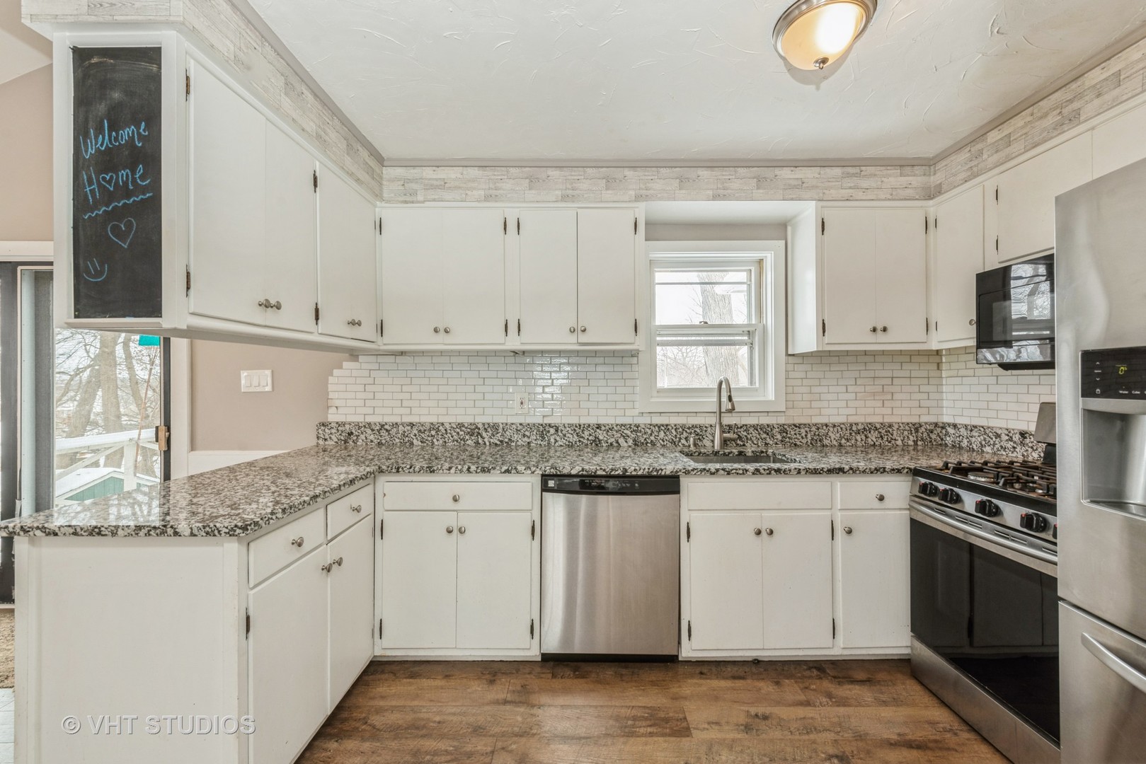 7712 Cedar Road Property Photo 4